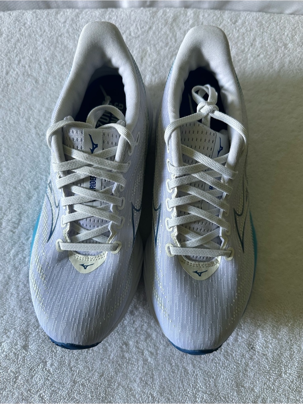 Mizuno Wave Rider 28 Women’s Running Shoes White Blue Size 8.5 EU 39 EUC